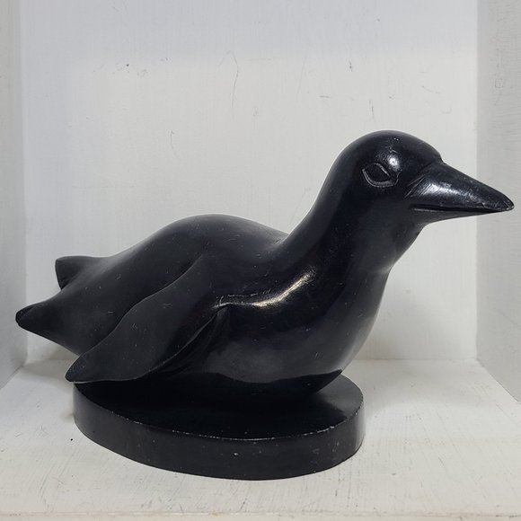 Vintage Carved Soapstone Penguin Sliding Inuit Indigenous Art 8" x 4.5" GUC - Picture 4 of 6